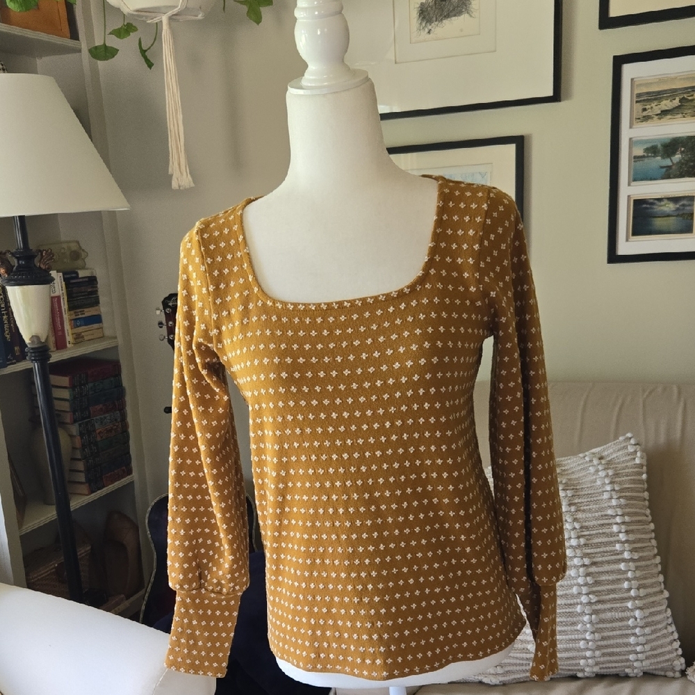 EUC Madewell Knit Gold w/ White Top Size XS